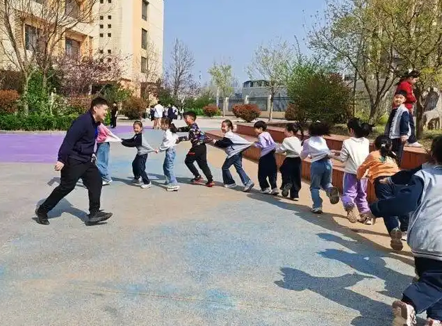 环节都显示着学校的育人用心互动都凝集